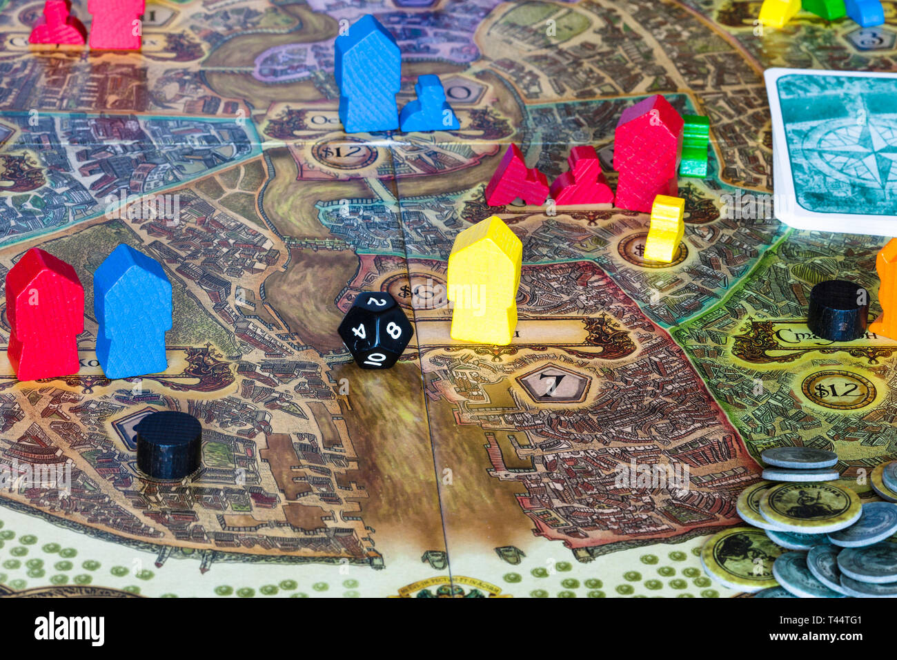 Mosca, Russia - aprile 3, 2019: voci di Discworld: Ankh-Morpork gioco da  tavolo vicino. Questo gioco è stato progettato da Martin Wallace e Treefrog  Games, e Foto stock - Alamy