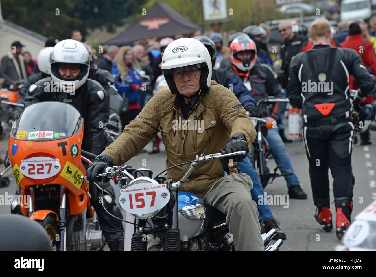 Bromyard, Herefordshire 7 aprile 2019. Le strade sono chiuse per Bromyard annuale Festival della velocità. Vintage & Classic Cars & Bike circuito le strade. Foto Stock