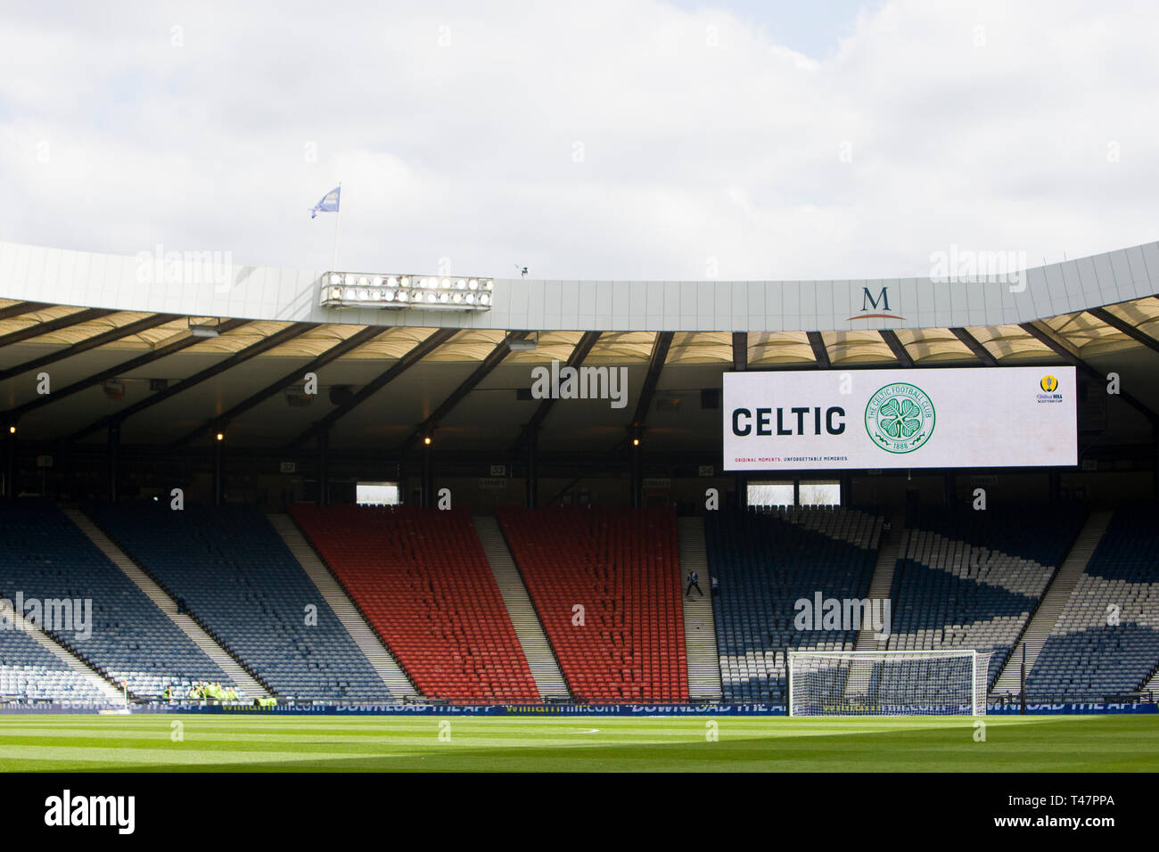 Glasgow, Scozia - 14 aprile 2019. Una vista generale di Hampden Park prima del William Hill Coppa Scozzese semi finale tra Celtic e Aberdeen Foto Stock