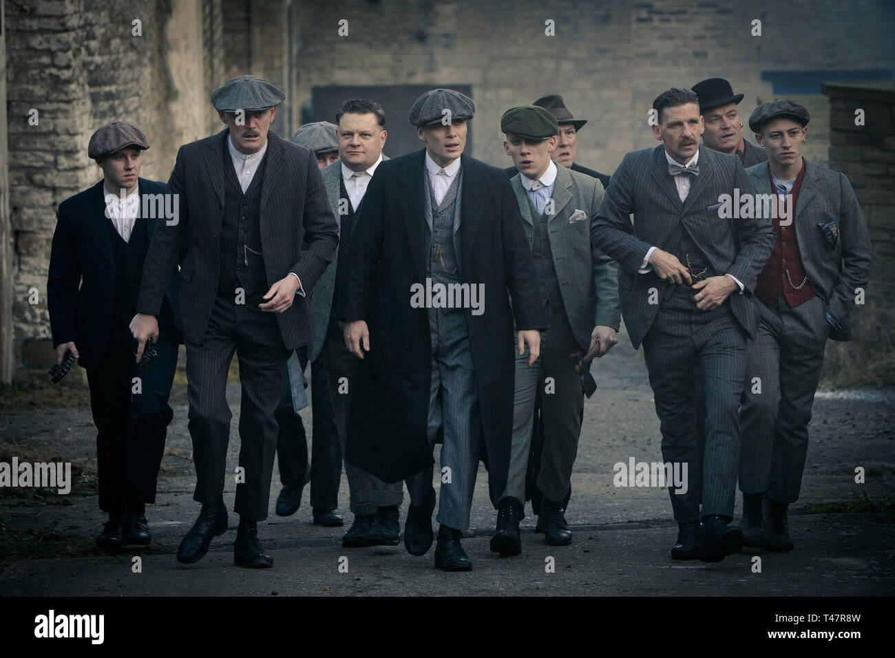 CILLIAN MURPHY , Paul Anderson e Joe Cole in PEAKY BLINDERS (2013). Stagione 1 Episodie 4. Credito: British Broadcasting Corporation (BBC) / Album Foto Stock