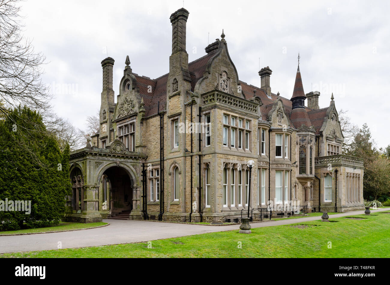 Denzell giardini e casa. Costruito da Robert Scott, questa casa a bowden, Altrincham offre un laghetto ornamentale, vigne, orchidee ed un giardino sommerso. Foto Stock