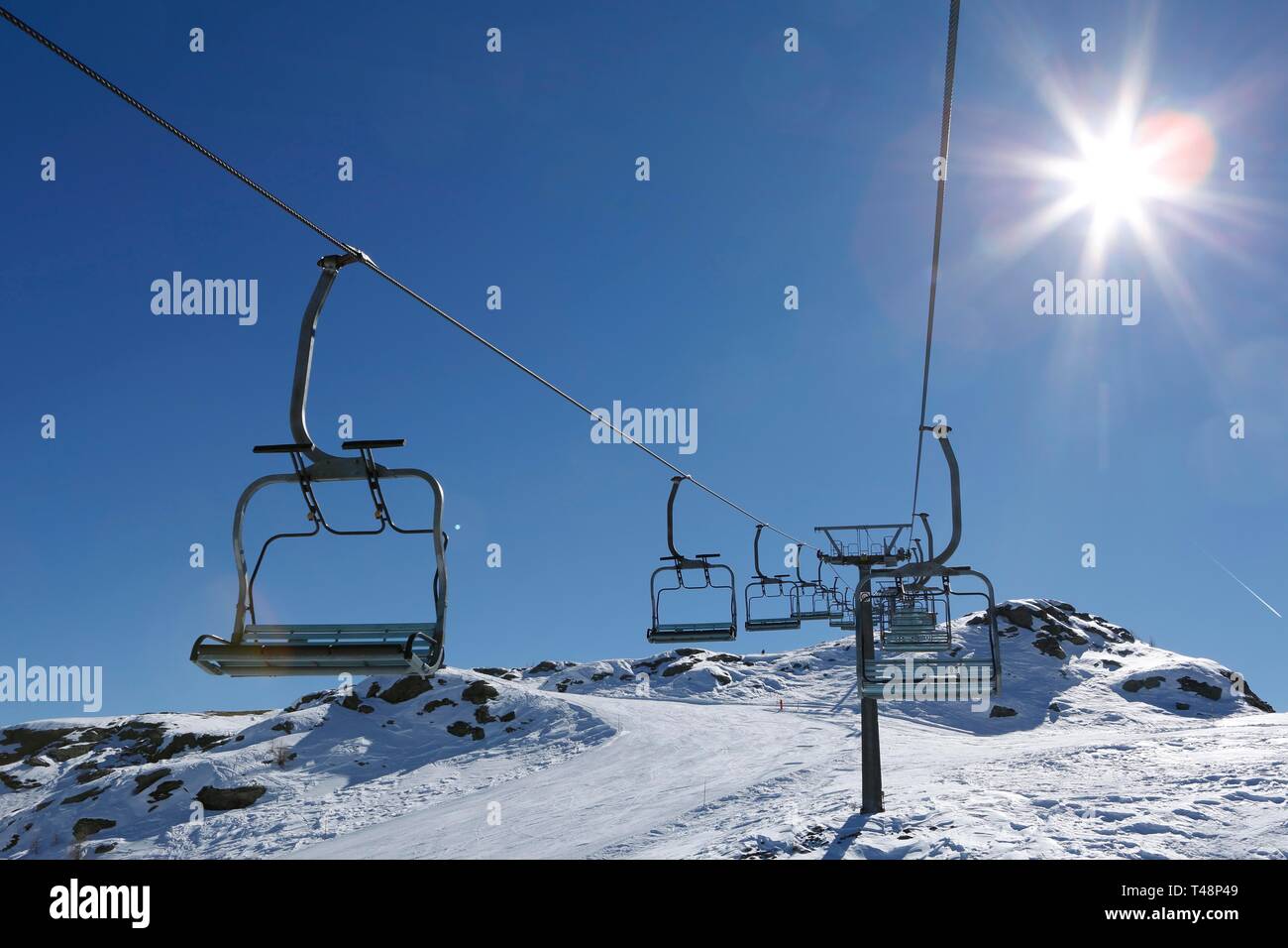 Seggiovia, pista da sci Tognola, la ski area di San Martino di Castrozza, Trentino, Italia Foto Stock