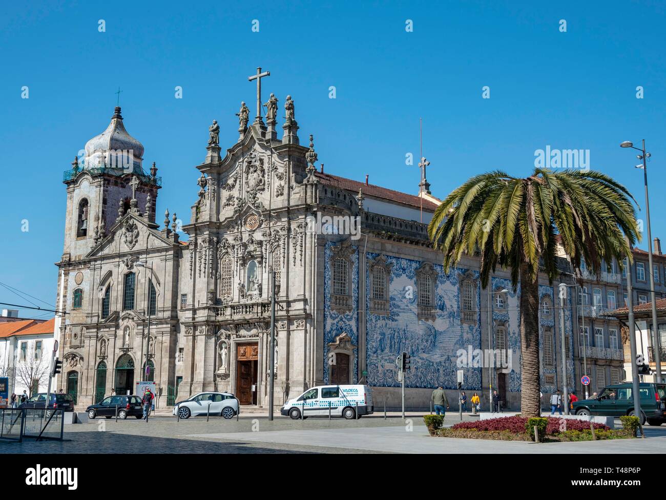 Chiesa Igreja da Ordem Terceira de Nossa Senhora do Carmo, Placa Placa Carlos Alberto, Porto, Portogallo Foto Stock