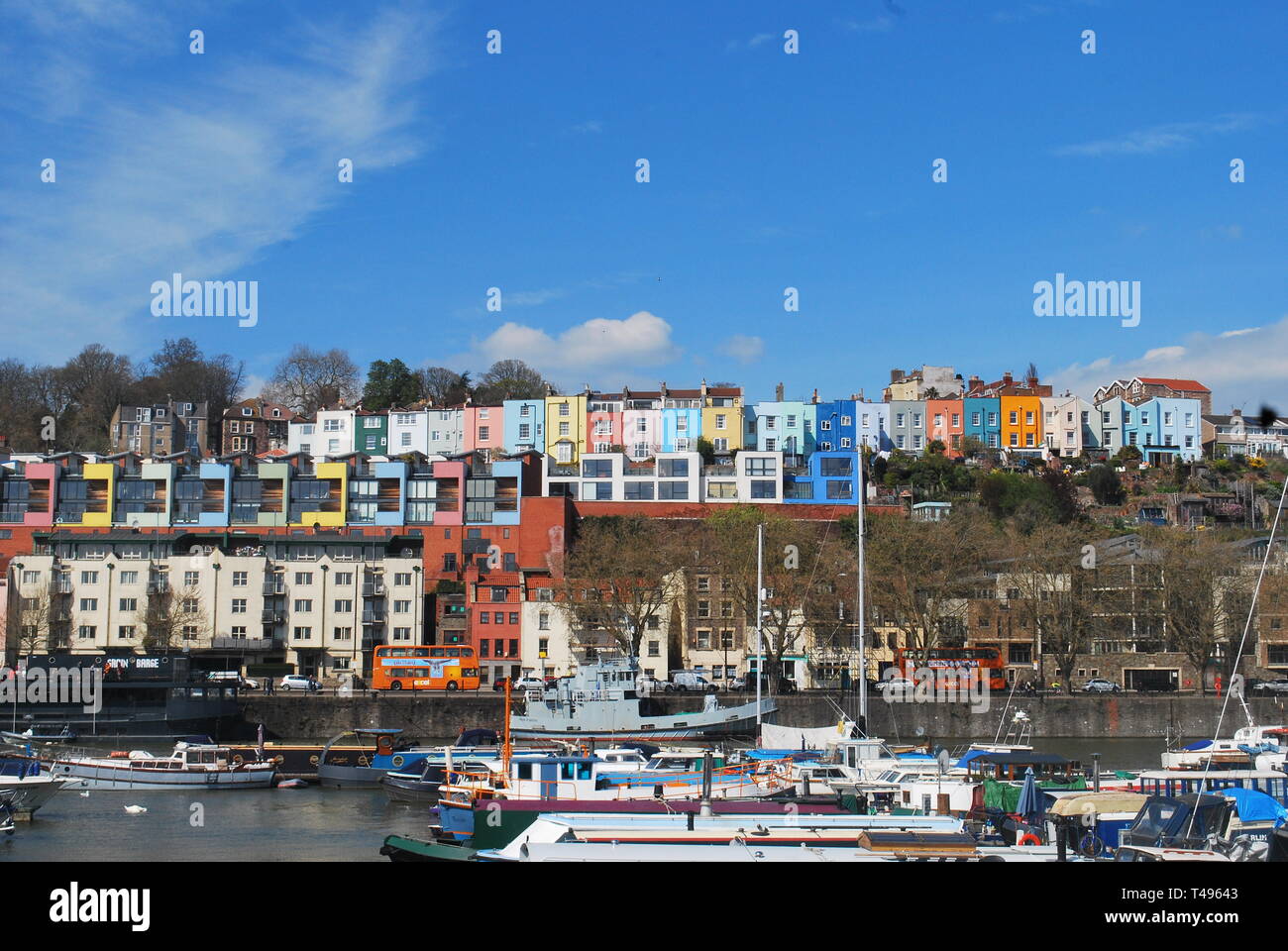 Una vista lungo le banchine di Bristol, Regno Unito Foto Stock