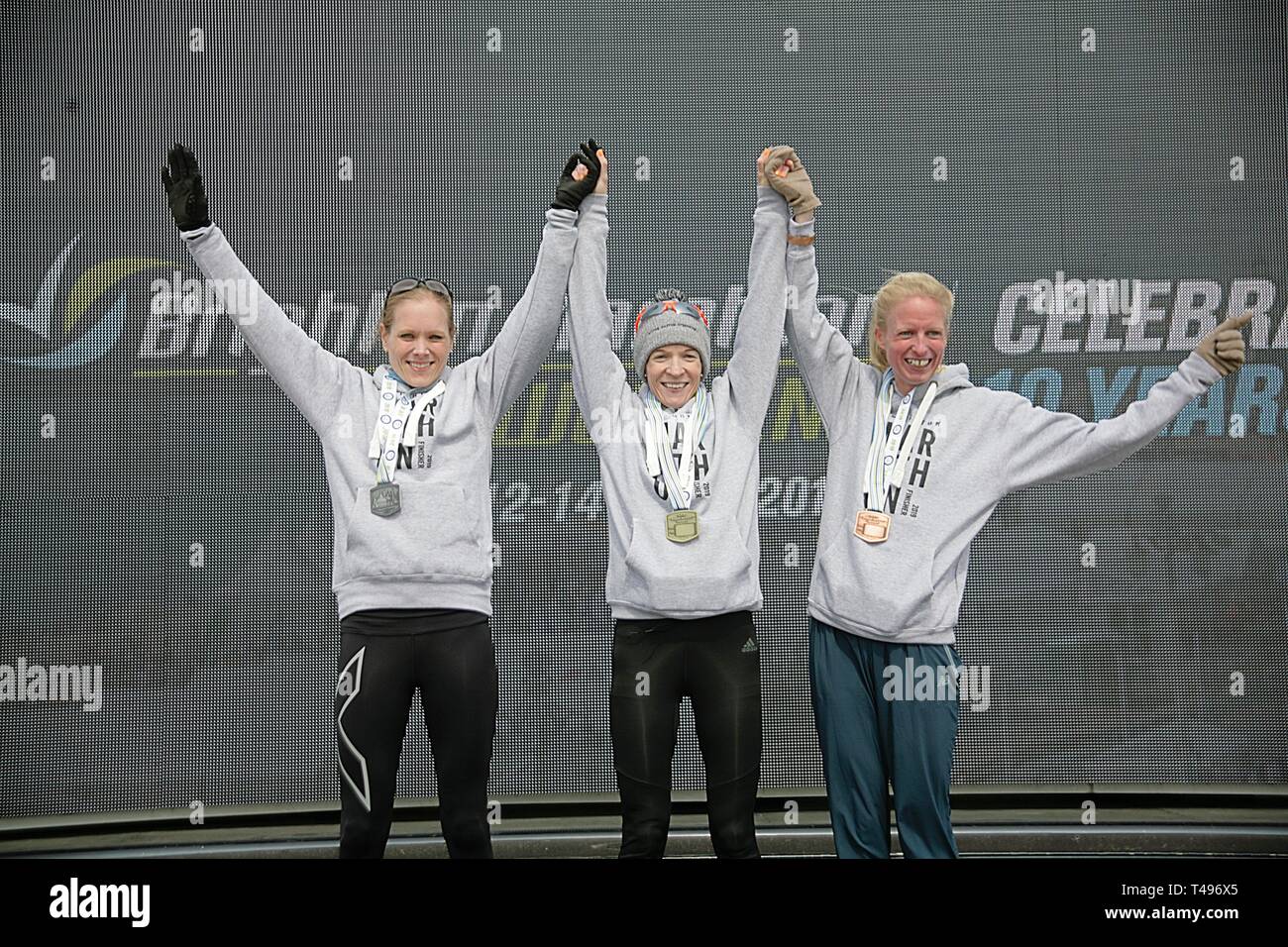 Brighton ,England Regno Unito 14 aprile 2019. La decima Brighton maratona femminile. 1 Helen Davies,2a,Jill Collett,3° Johanna O'regan. Foto Stock