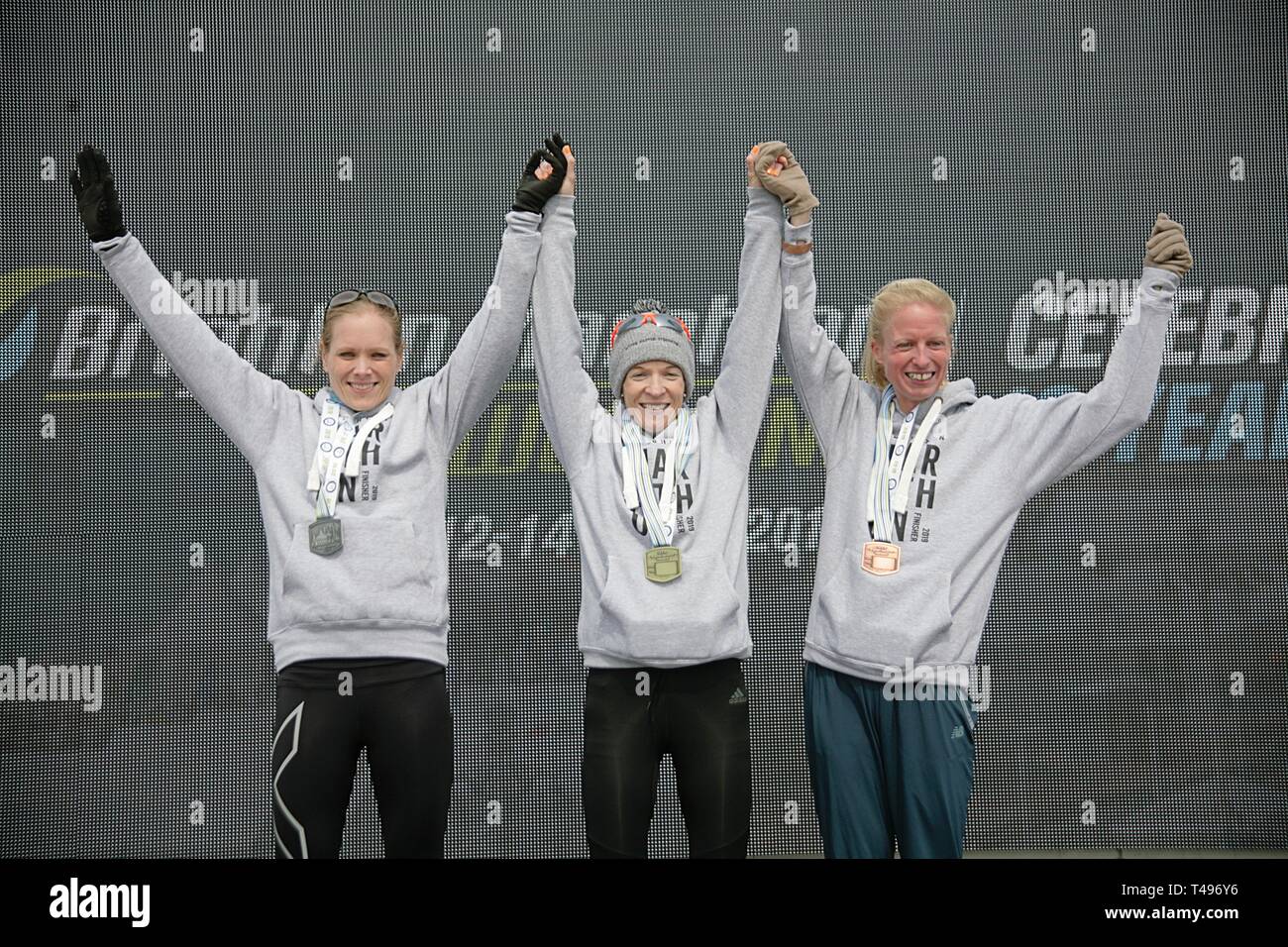 Brighton ,England Regno Unito 14 aprile 2019. La decima Brighton maratona femminile. 1 Helen Davies,2a,Jill Collett,3° Johanna O'regan. Foto Stock