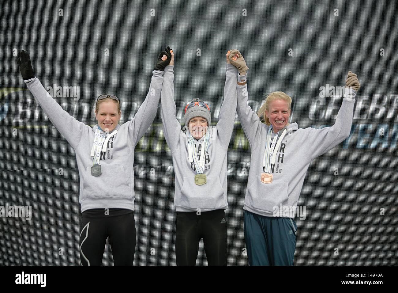Brighton ,England Regno Unito 14 aprile 2019. La decima Brighton maratona femminile. 1 Helen Davies,2a,Jill Collett,3° Johanna O'regan. Foto Stock