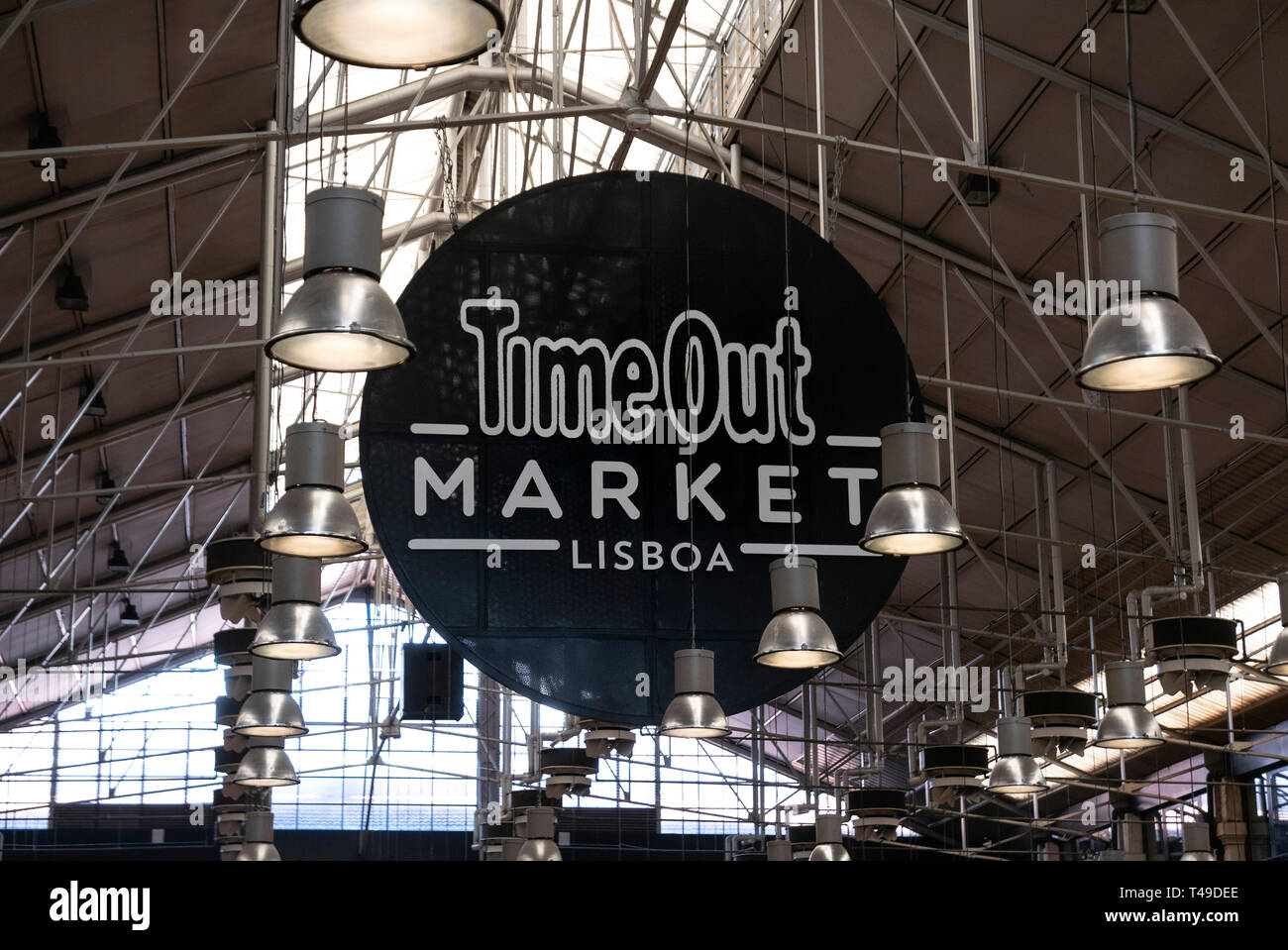 Tempo fuori mercato - Mercado da Ribeira - Lisbona, Portogallo, Europa Foto Stock