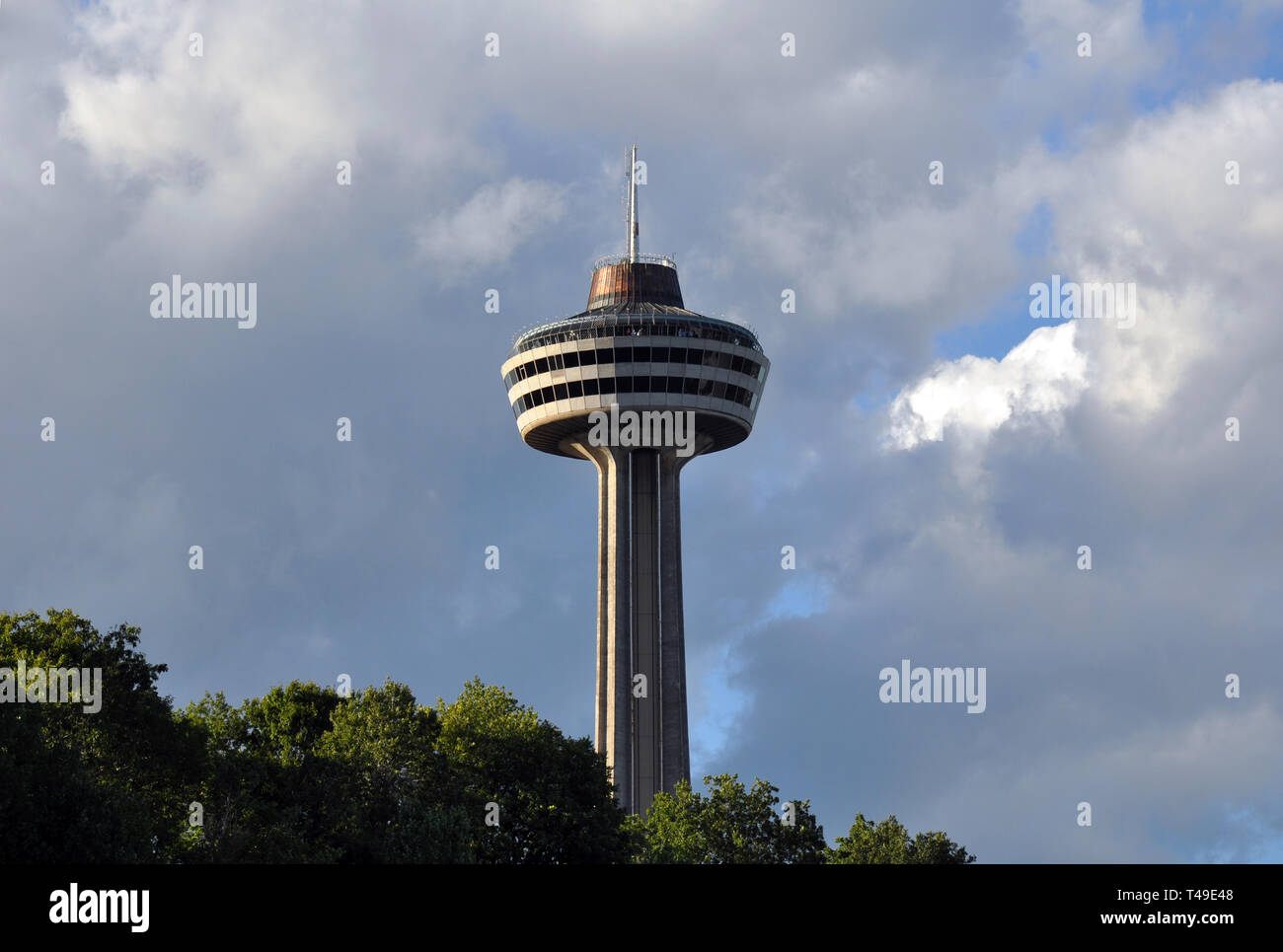 Skylon Tower ristorante girevole e la piattaforma di osservazione, le Cascate del Niagara, Canada Foto Stock