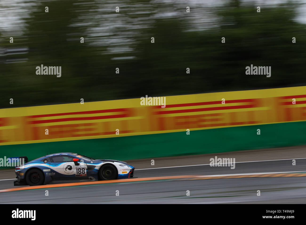 Monza, Italia. Xiv Apr, 2019. Garage 59 Aston Martin Vantage AMR GT3 con AM Cup driver Alexander West, - & Chris Goodwin durante il 2019 Blancpain GT Serie all Autodromo di Monza, Monza, Italia il 14 aprile 2019. Foto di Jurek Biegus. Solo uso editoriale, è richiesta una licenza per uso commerciale. Nessun uso in scommesse, giochi o un singolo giocatore/club/league pubblicazioni. Credit: UK Sports Pics Ltd/Alamy Live News Foto Stock