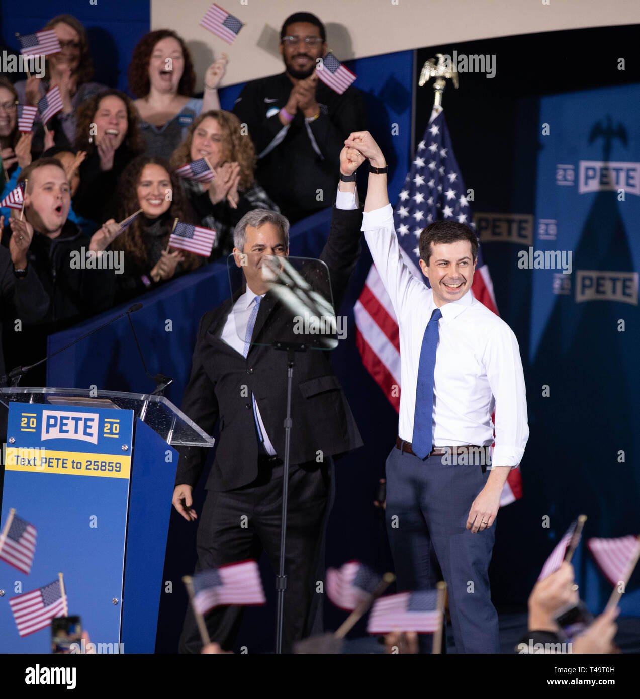 South Bend, Indiana, Stati Uniti d'America. Xiv Apr 2019. Sindaco Pete Buttigieg annuncia presidenziali 2020 eseguito su Aprile 14, 2019 in South Bend, Indiana. Xiv Apr, 2019. Credito: Lora di oliva ZUMA/filo/Alamy Live News Foto Stock