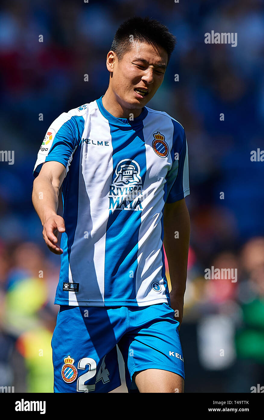 Barcellona, Spagna. Xiii Apr, 2019. Calcio: Liga Santander 2018/19: Wu Lei di Espanyol reagisce durante la Primera Division spagnolo "Liga Santander (Espanola)' Match tra RCD Espanyol 2-1 Alaves presso lo stadio RCD a Barcellona, Spagna, 13 aprile 2019. Credito: Pablo Morano/ AFLO/Alamy Live News Foto Stock