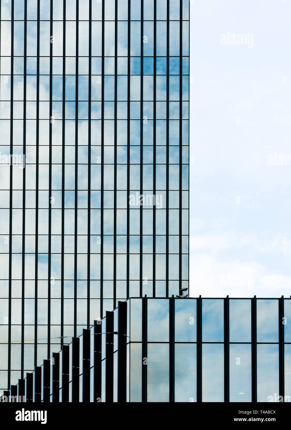 San Gallo, SG / Svizzera - Aprile 8, 2019: vista dettagliata del moderno municipio edificio nella città di Sankt Gallen in Svizzera Foto Stock