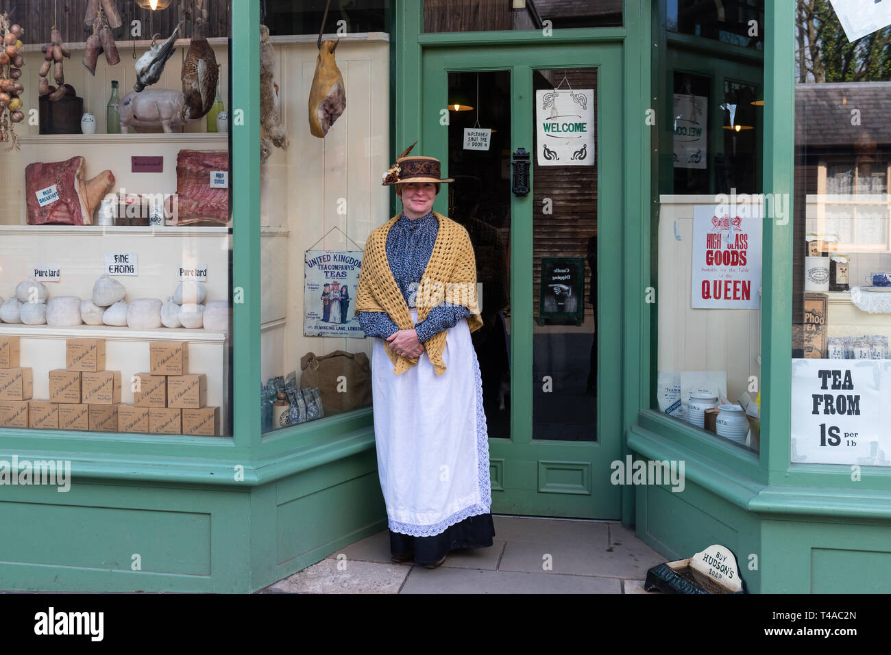 Il Fruttivendolo a Blists Hill cittadina in stile vittoriano di Ironbridge nello Shropshire Foto Stock