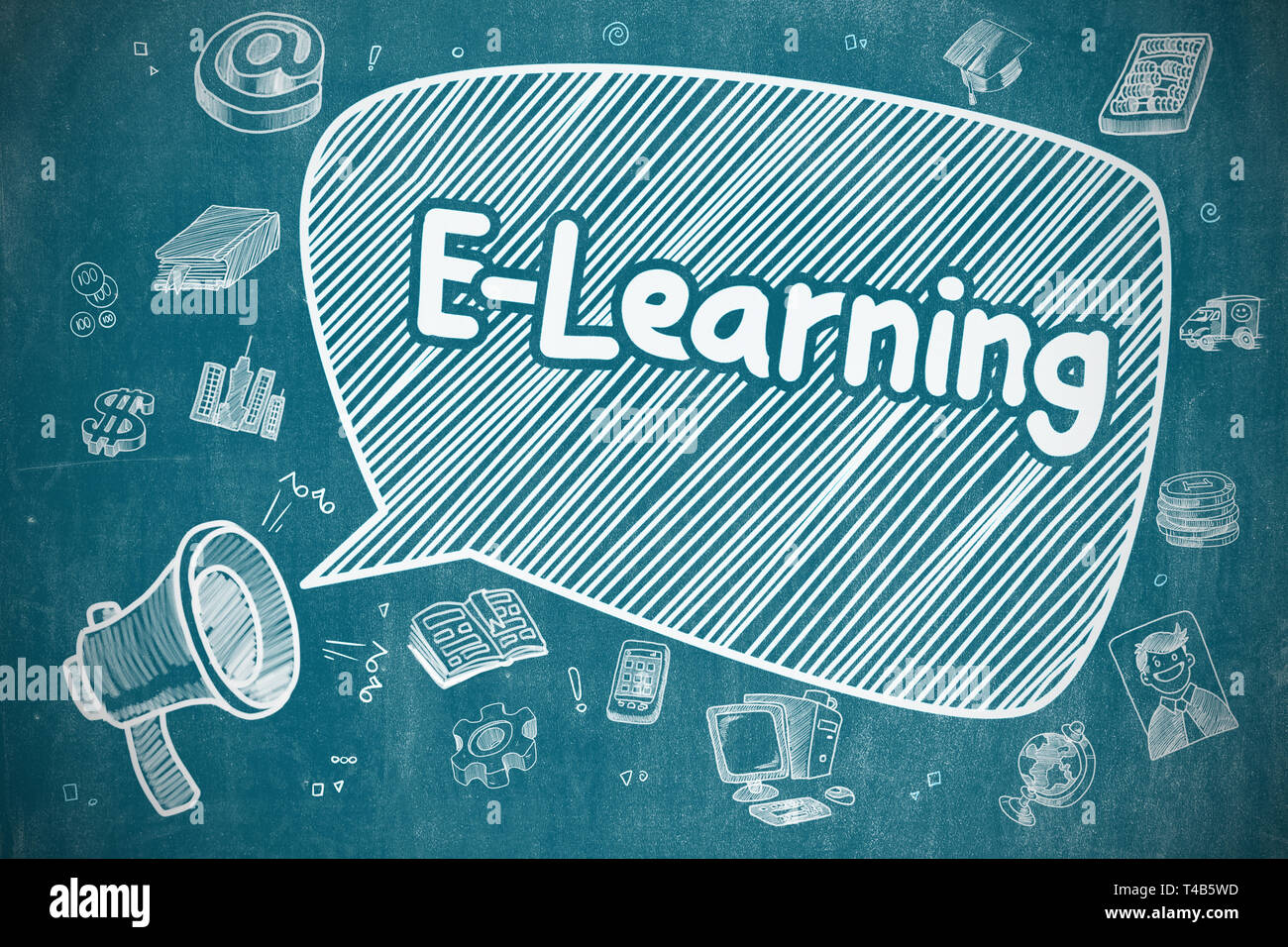 E-Learning - Doodle illustrazione. Discorso bolla sulla lavagna blu. Foto Stock