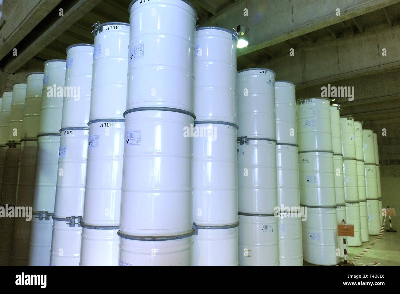 Trino Vercellese centrale nucleare, nel processo di disattivazione da parte della società Sogin, responsabile per lo smantellamento del nucleare italiano piante dopo il referendum popolari del 1987 e 2011. Bassa intensità di rifiuti radioattivi storage Foto Stock