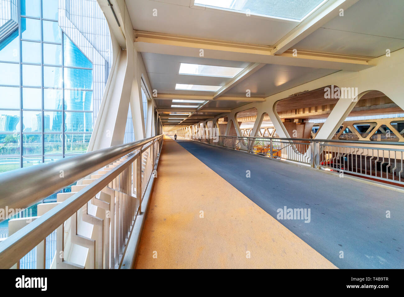 Pedone e non-ponte motorizzato Foto Stock