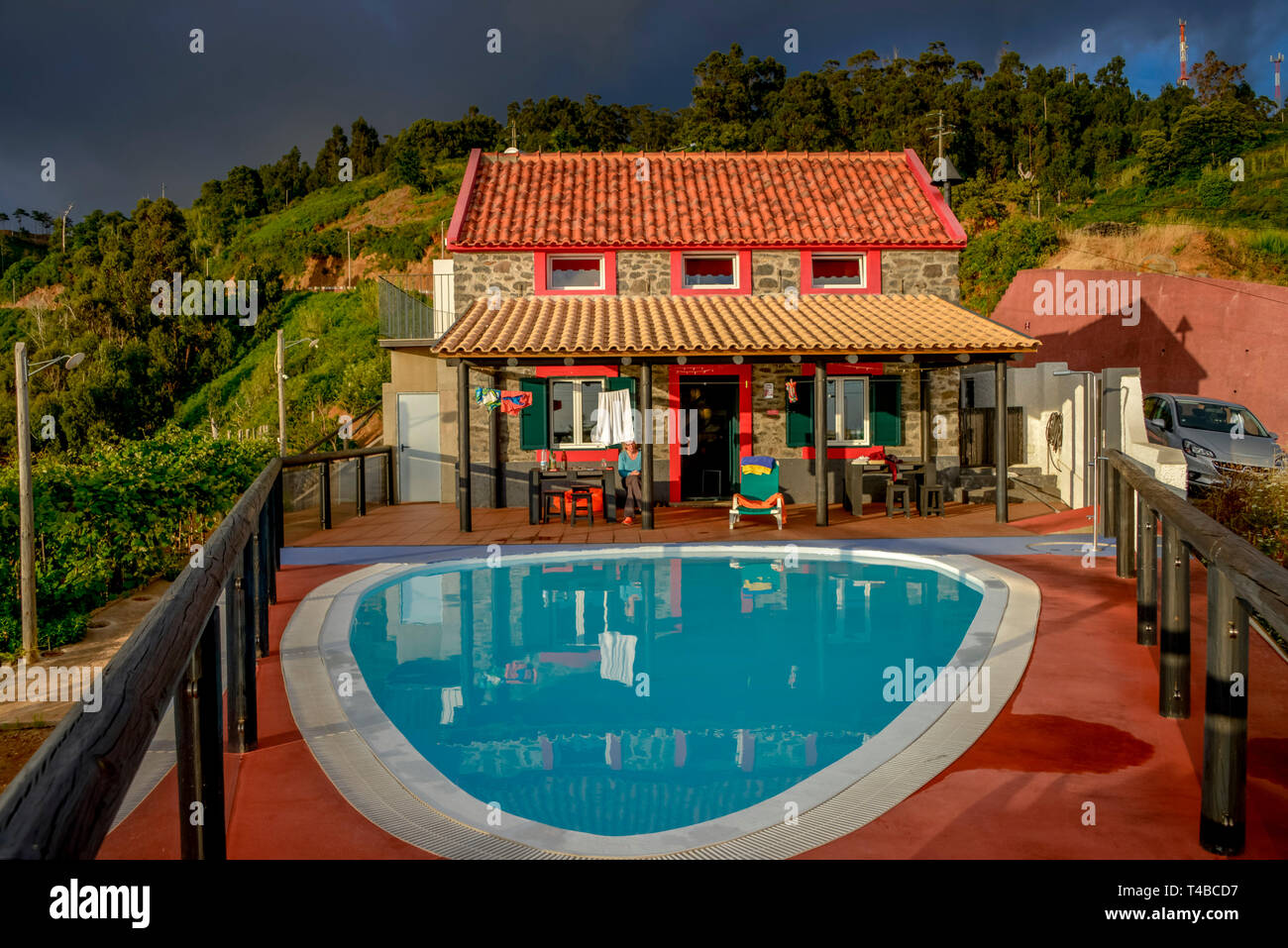 Piscina, Ferienhaus bei Faja da Ovelha, Madeira, Portogallo Foto Stock