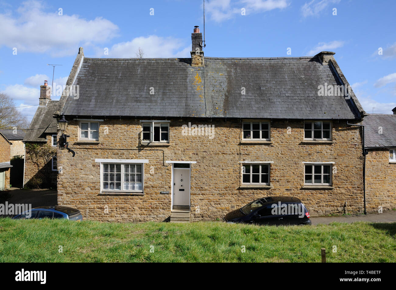 Saddlers, Red Lion Street, King's Sutton. Northamptonshire Foto Stock