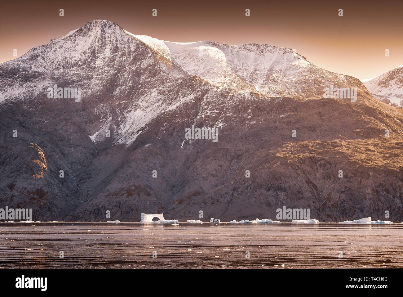 Paesaggio glaciale, Scoresbysund, Groenlandia Foto Stock
