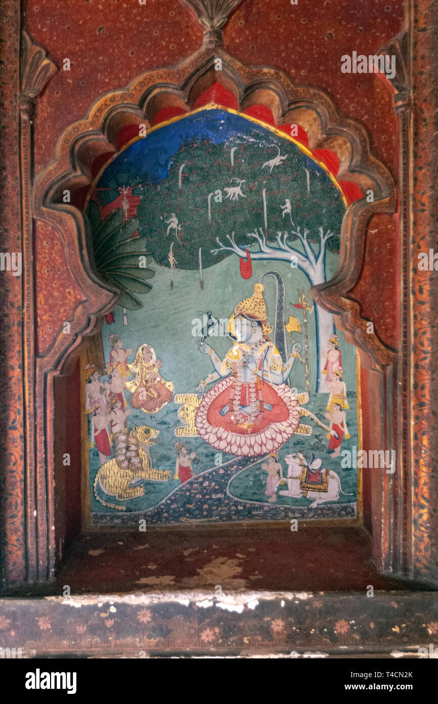 Shiva con il fiume Gange che scorre dal suo top knot. dipinti murali in Chattar Mahal , Bundi Palace, Bundi, Rajasthan, India Foto Stock