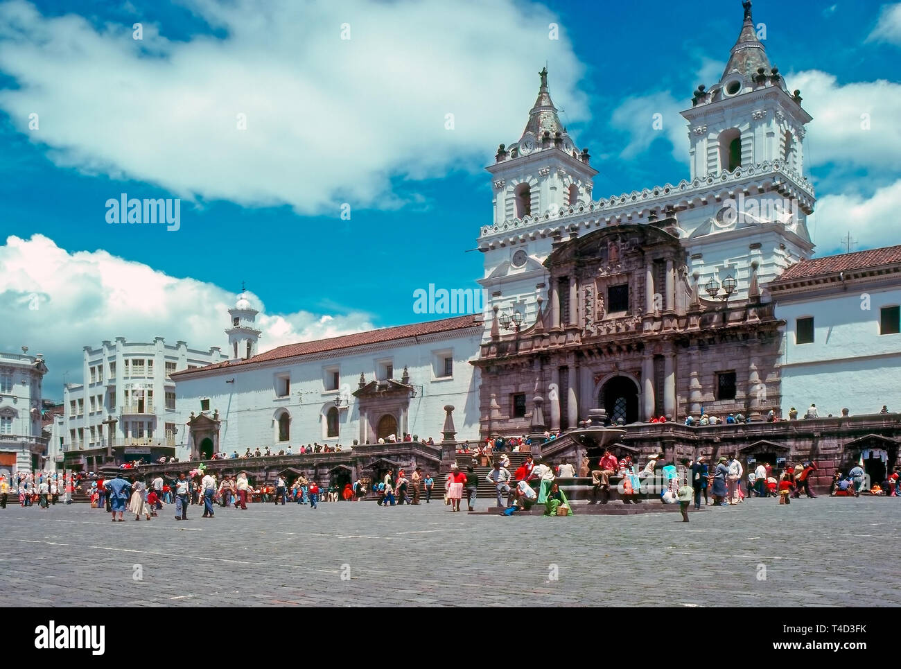 Plaza e chiesa de San Francisco di Quito Foto Stock