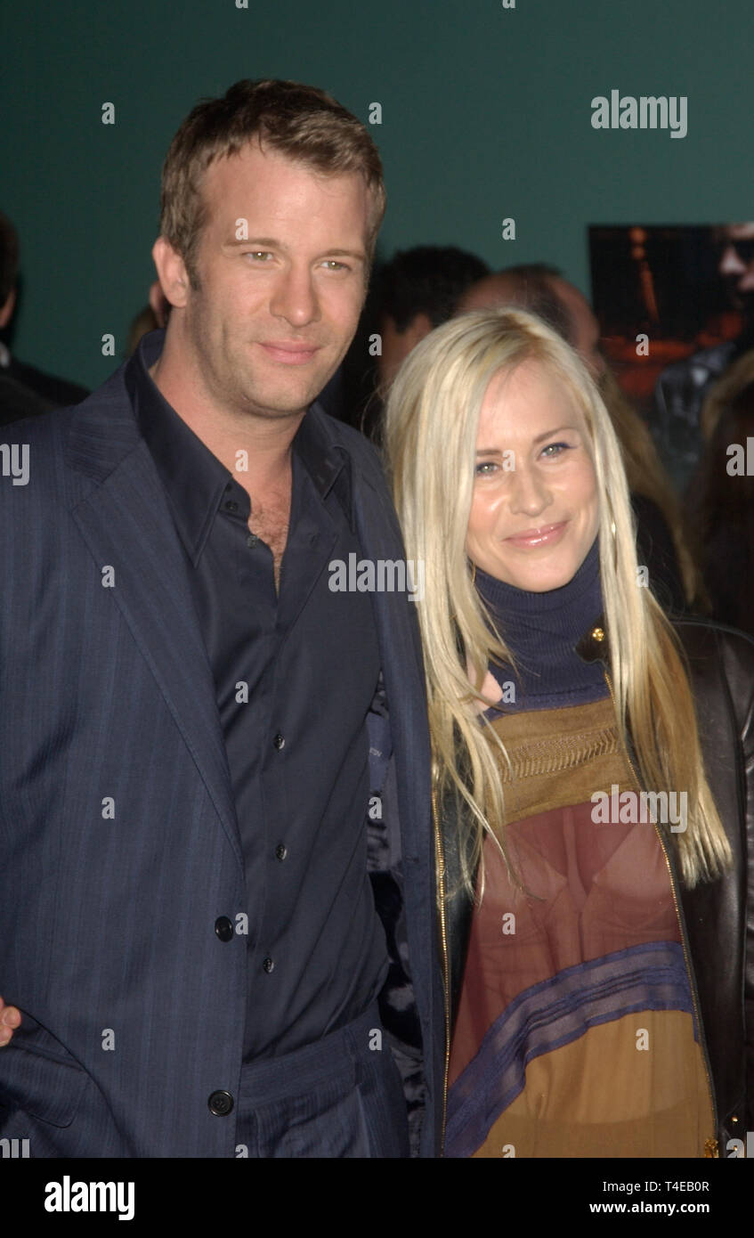 LOS ANGELES, CA. Aprile 12, 2004: Attore Thomas Jane & fiancŽe attrice Patricia Arquette presso il Los Angeles premiere del suo nuovo film The Punisher. Foto Stock