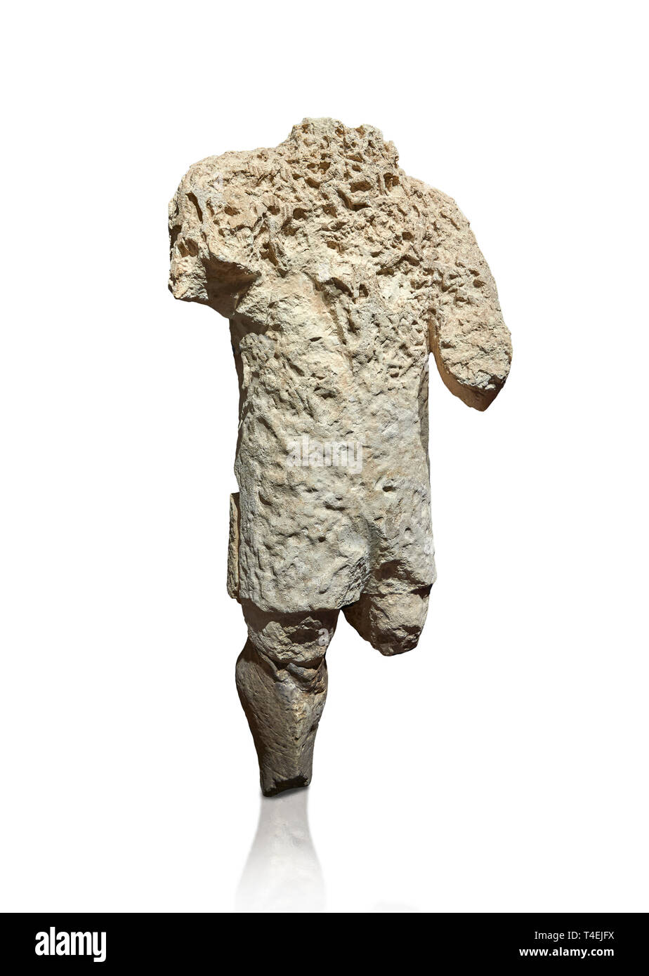 Ix secolo a.c. i giganti del Mont'e Prama nuragico statua di pietra, Mont'e Prama sito archeologico, Cabras. 2014 scavo. Civico Museo Archeologico Giov Foto Stock