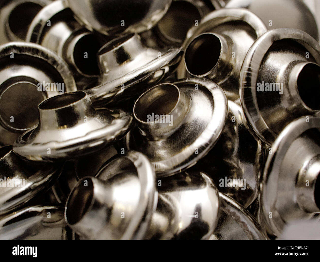 Pressa per rivetti immagini e fotografie stock ad alta risoluzione - Alamy