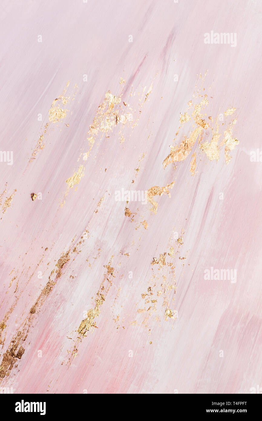 Sfondo astratto con pattern di marmo. Golden accenti in uno spazio di colore rosa. Foto Stock