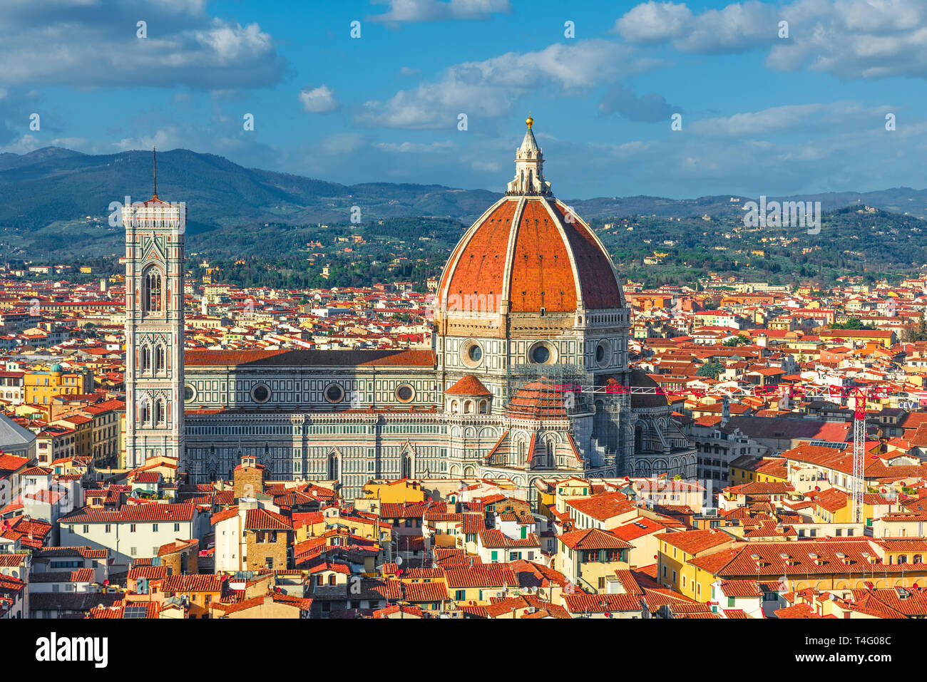 Firenze Duomo. Basilica di Santa Maria del Fiore a Firenze. Toscana, Italia nella giornata di sole Foto Stock