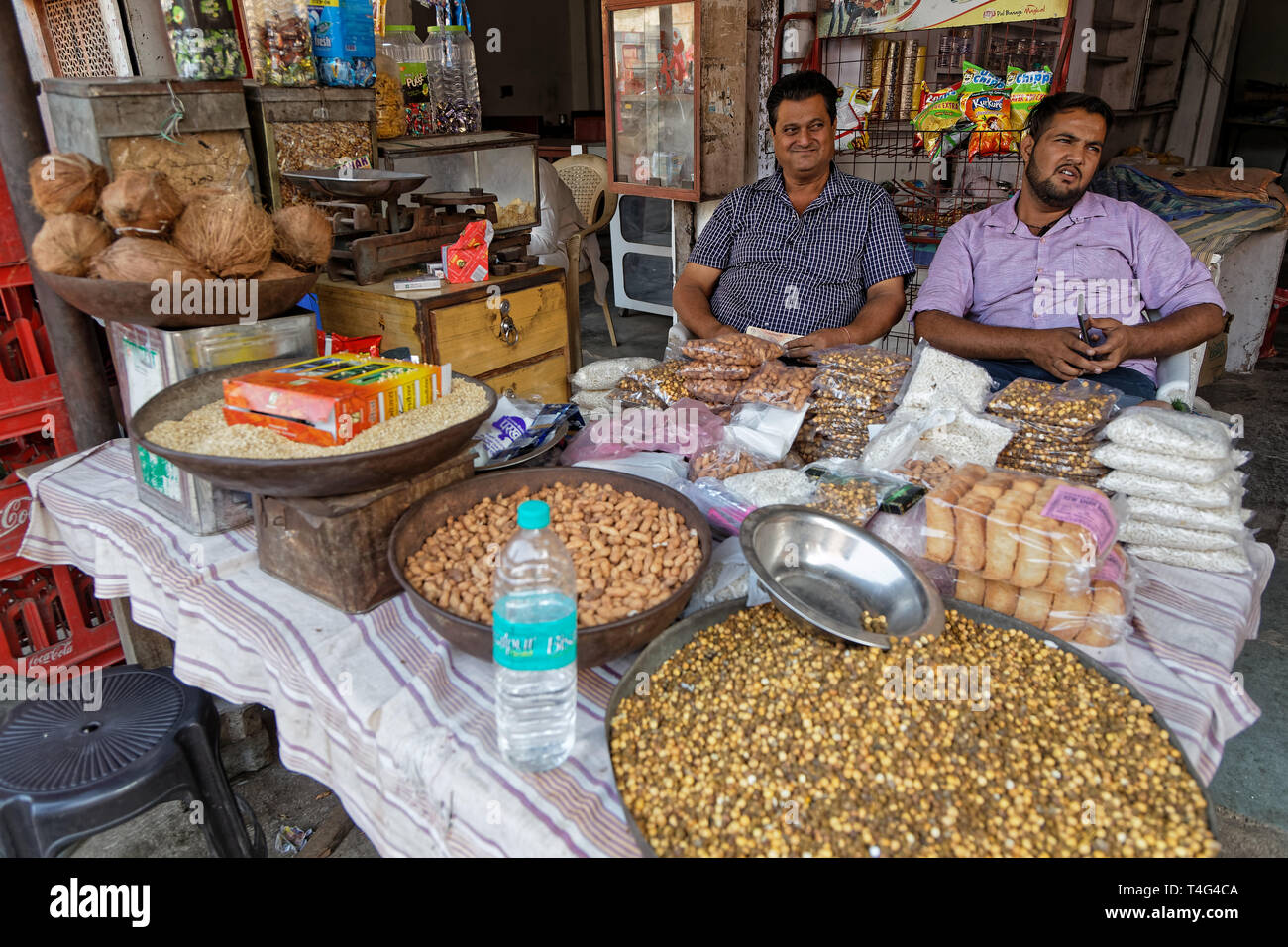 JAIPUR, INDIA, 27 Ottobre 2017 : piccolo ristorante per le strade di Jaipur Foto Stock