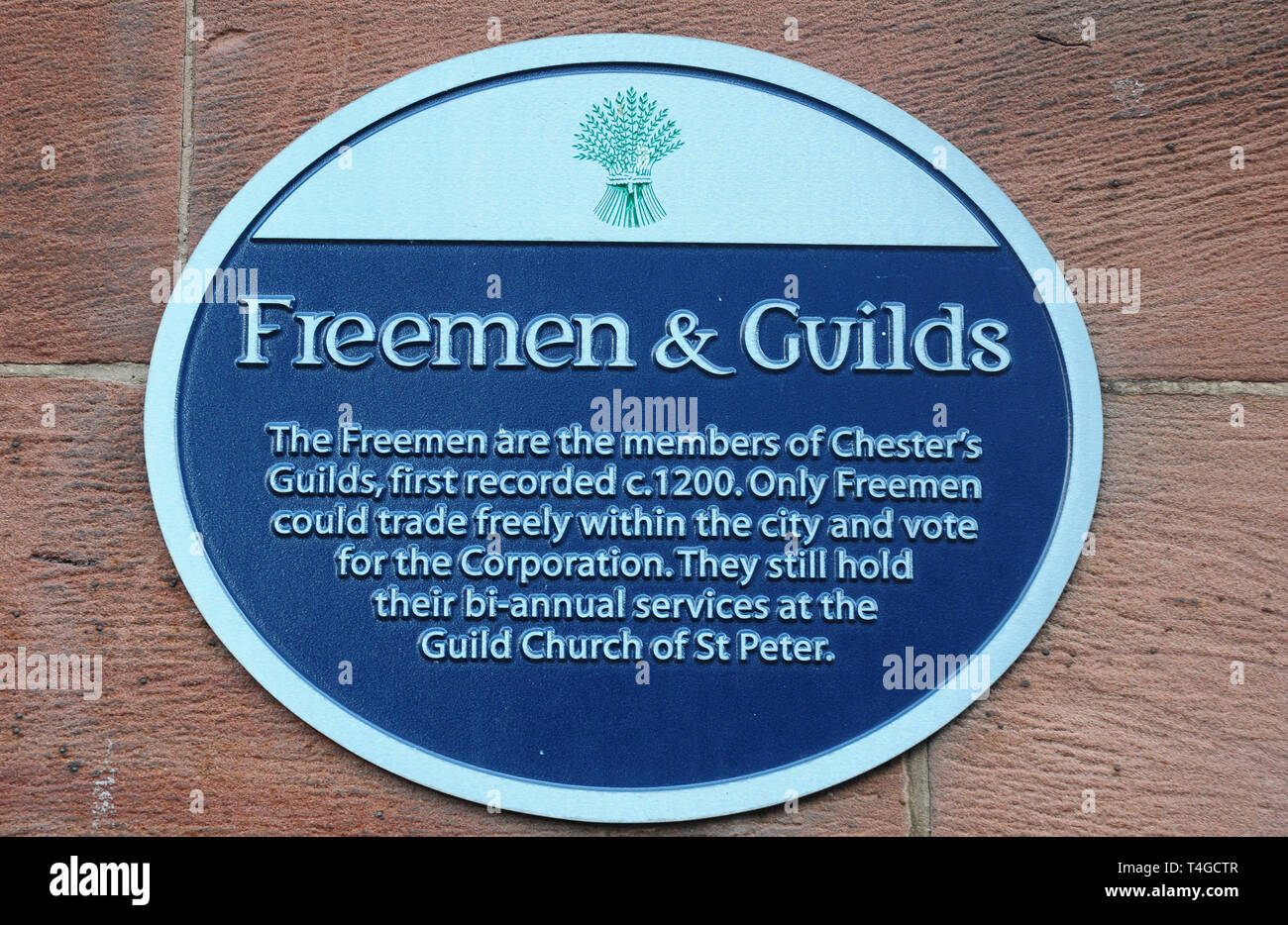 Avviso o targa blu a Chester, circa il Freemen e corporazioni. Foto Stock