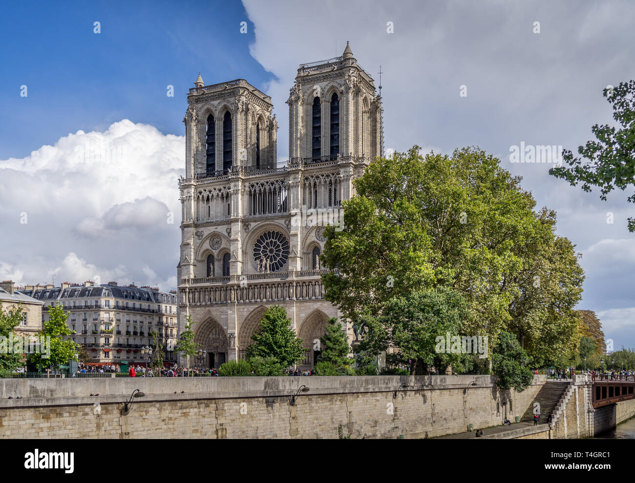 Parigi, Francia - 14 settembre, 2017 Notre Dame de Paris, medievale cattedrale cattolica di Parigi, Francia. Uno dei più famosi edificio della chiesa nel mondo. Foto Stock