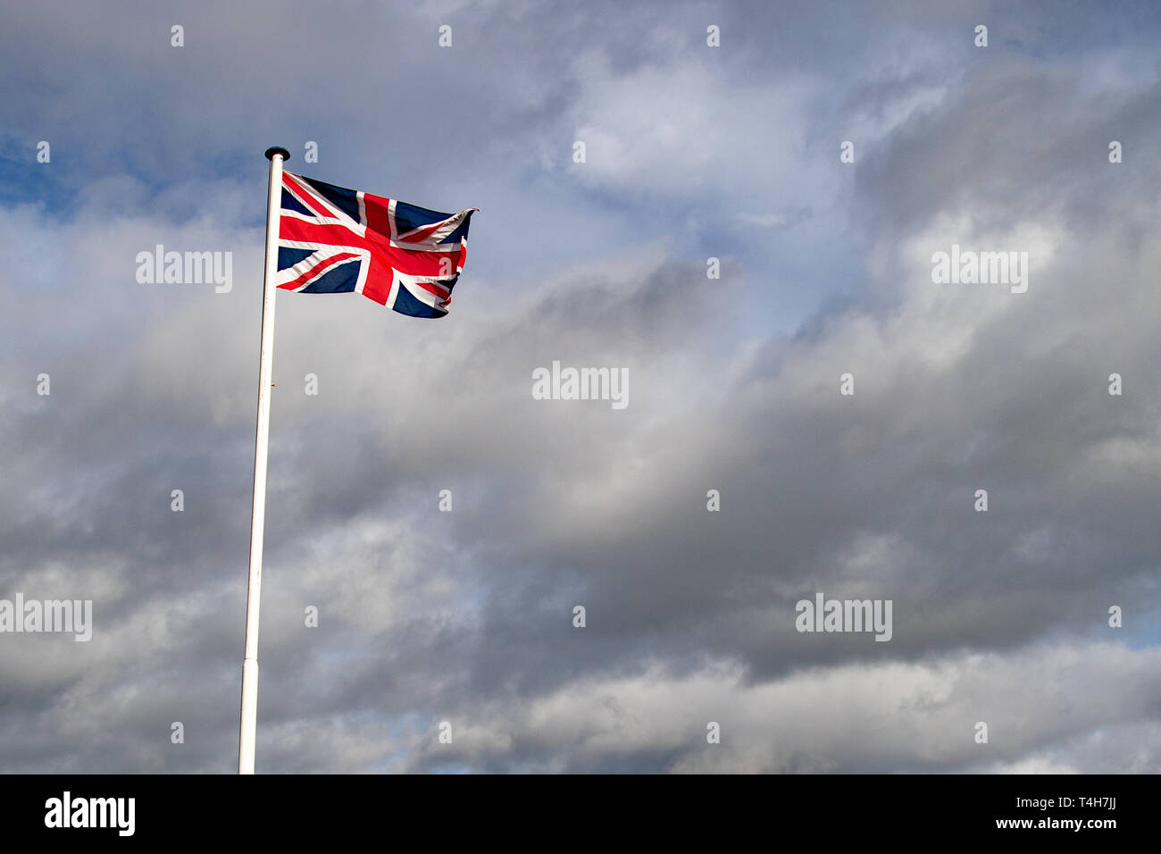 Shoreham-by-Sea, Sussex. Union Jack sulla bandiera a Shoreham Fort. Foto Stock