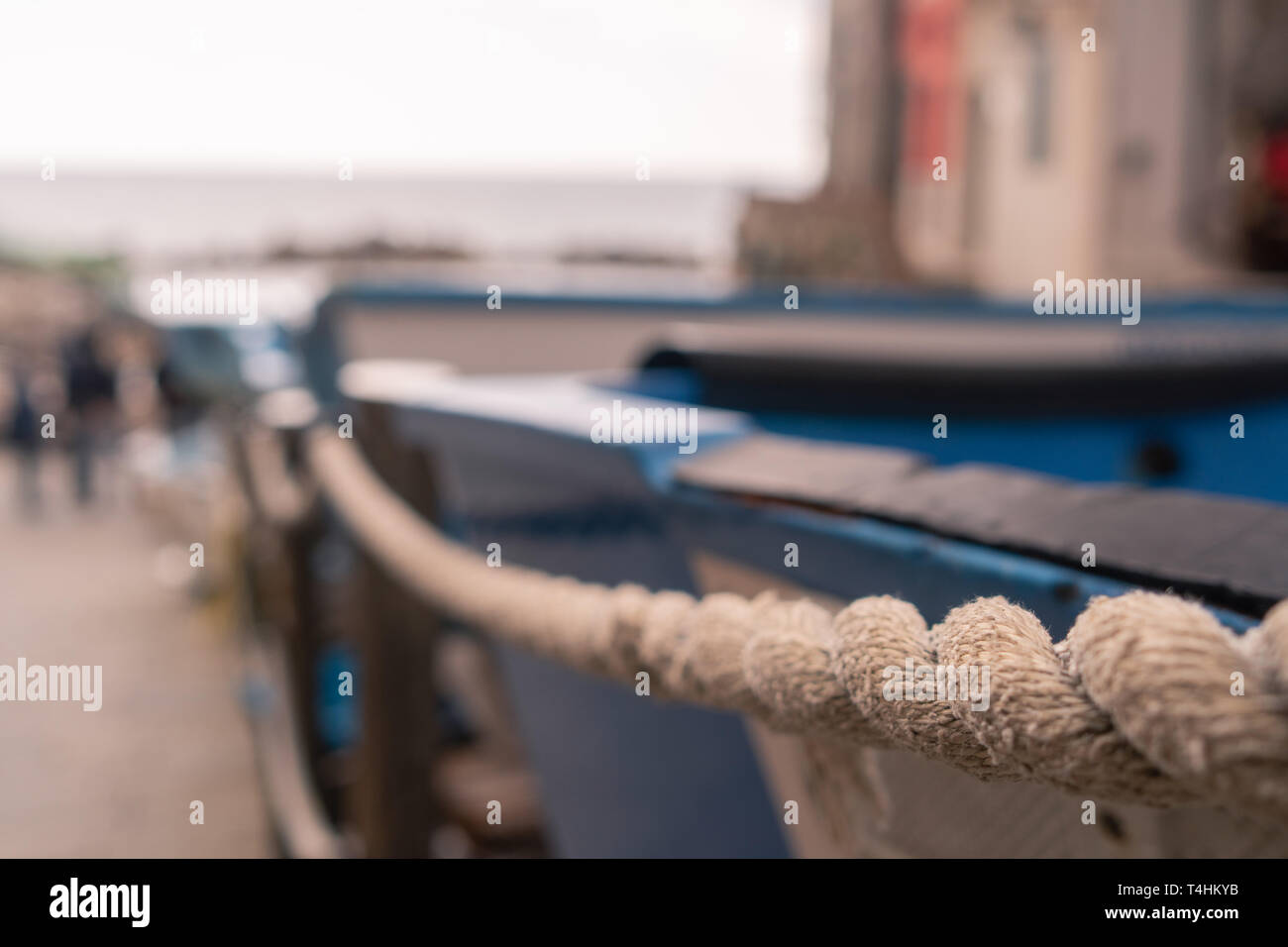 Il famoso barche nel porto di Riomaggiore Cinque Terre. Riomaggiore villaggio in una piccola valle nella regione Liguria d'Italia. Foto Stock