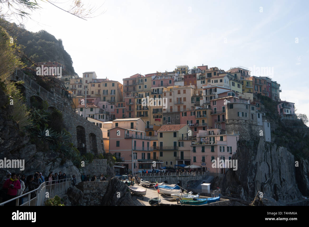 Colorato villaggio di Manarala, Cinque Terre Liguria Foto Stock