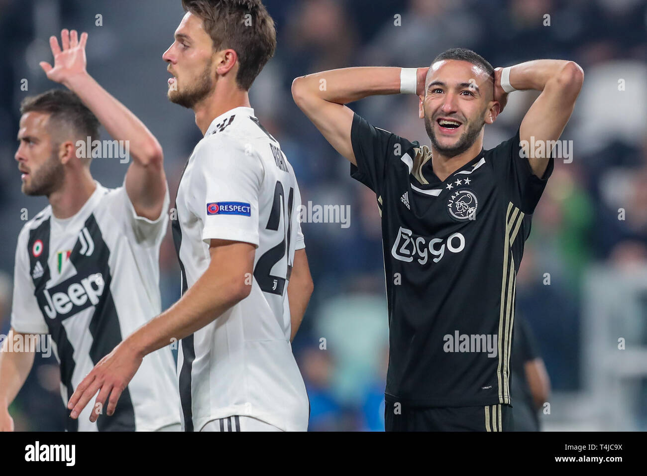 16 aprile 2019 Torino, Italia Champions League 2018-2019: Juventus contro Ajax Miralem Pjanic di Juventus, Daniele Rugani di Juventus, Hakim Ziyech di Ajax Foto Stock