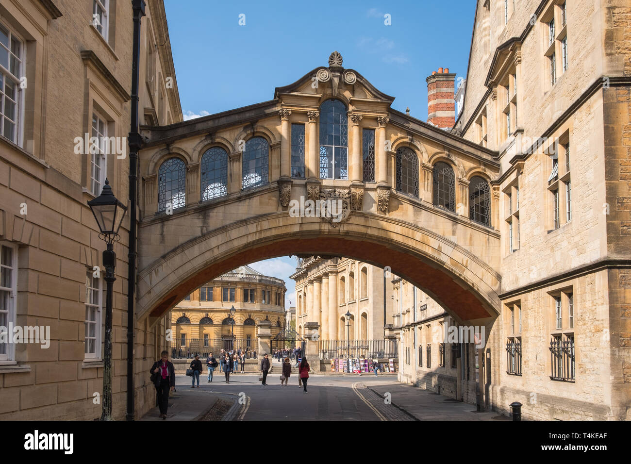 Il famoso Ponte dei Sospiri che forma parte di Hertford College, Università di Oxford, Oxford, Regno Unito Foto Stock