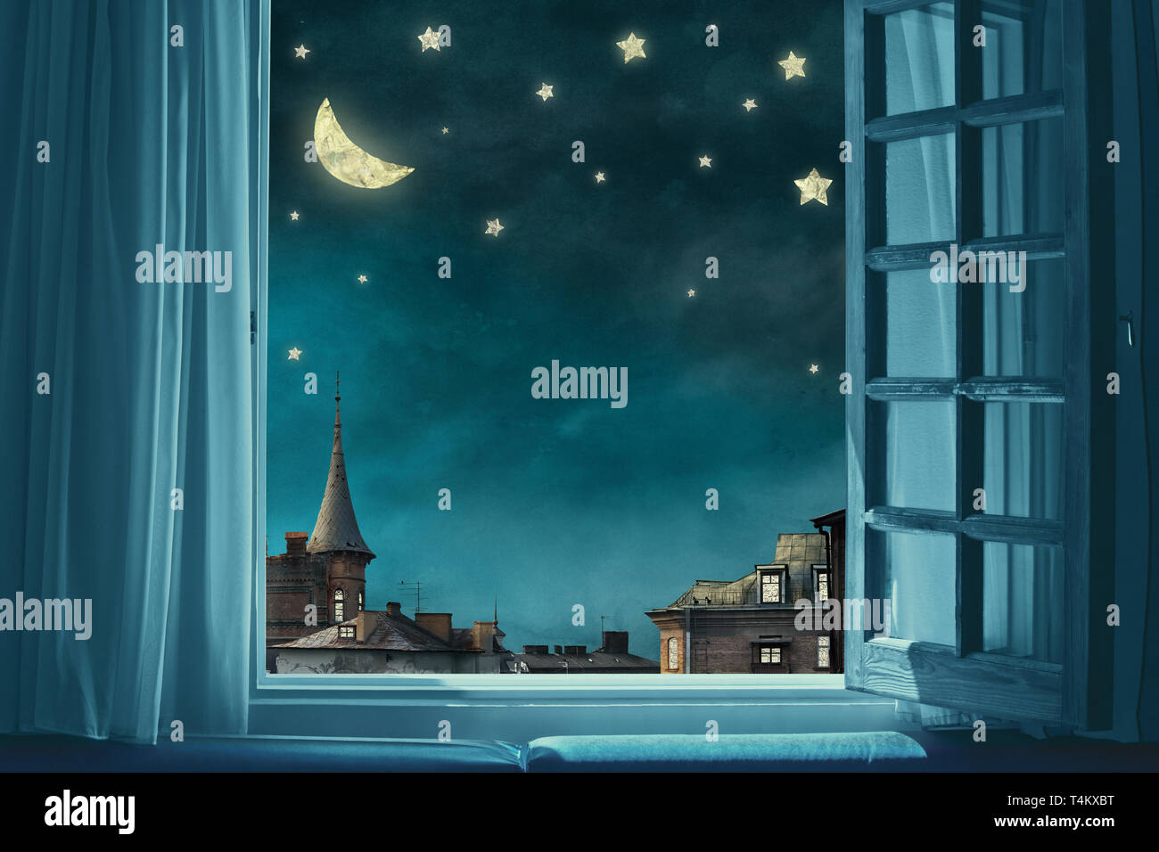 Surreale fiaba arte sfondo, vista dalla camera con finestra aperta, cielo notturno con la luna e le stelle, copia di spazio, Foto Stock