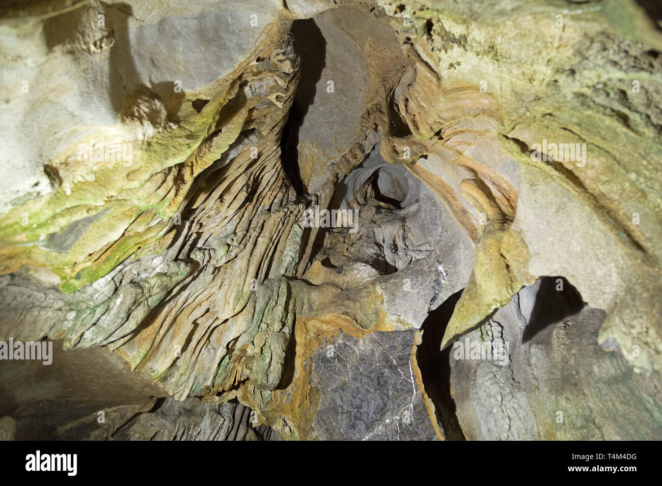 Flowstone Cüceler grotta, vicino Demirtas, Provincia di Antalya, Turchia Foto Stock