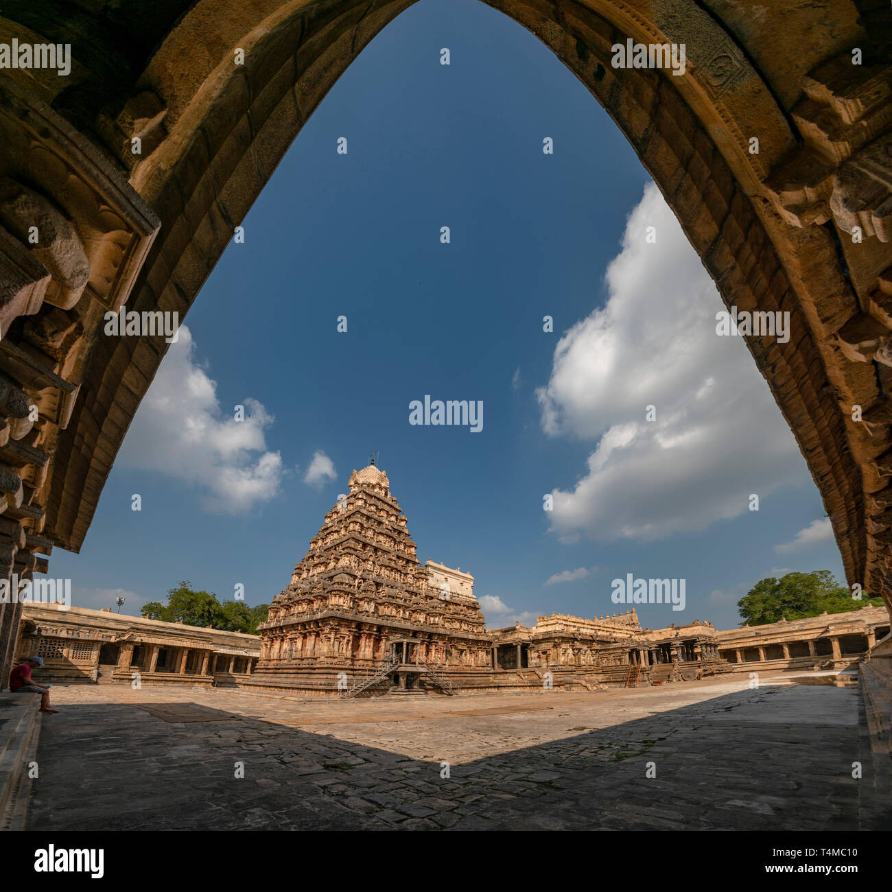 Square vista panoramica del Tempio Airavatesvara a Darasuram o Dharasuram, India. Foto Stock