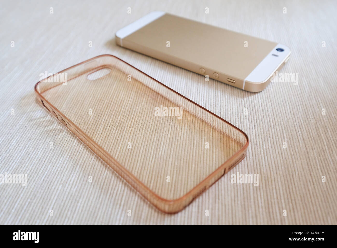 Custodia in silicone per smartphone e telefono, isolato Foto Stock