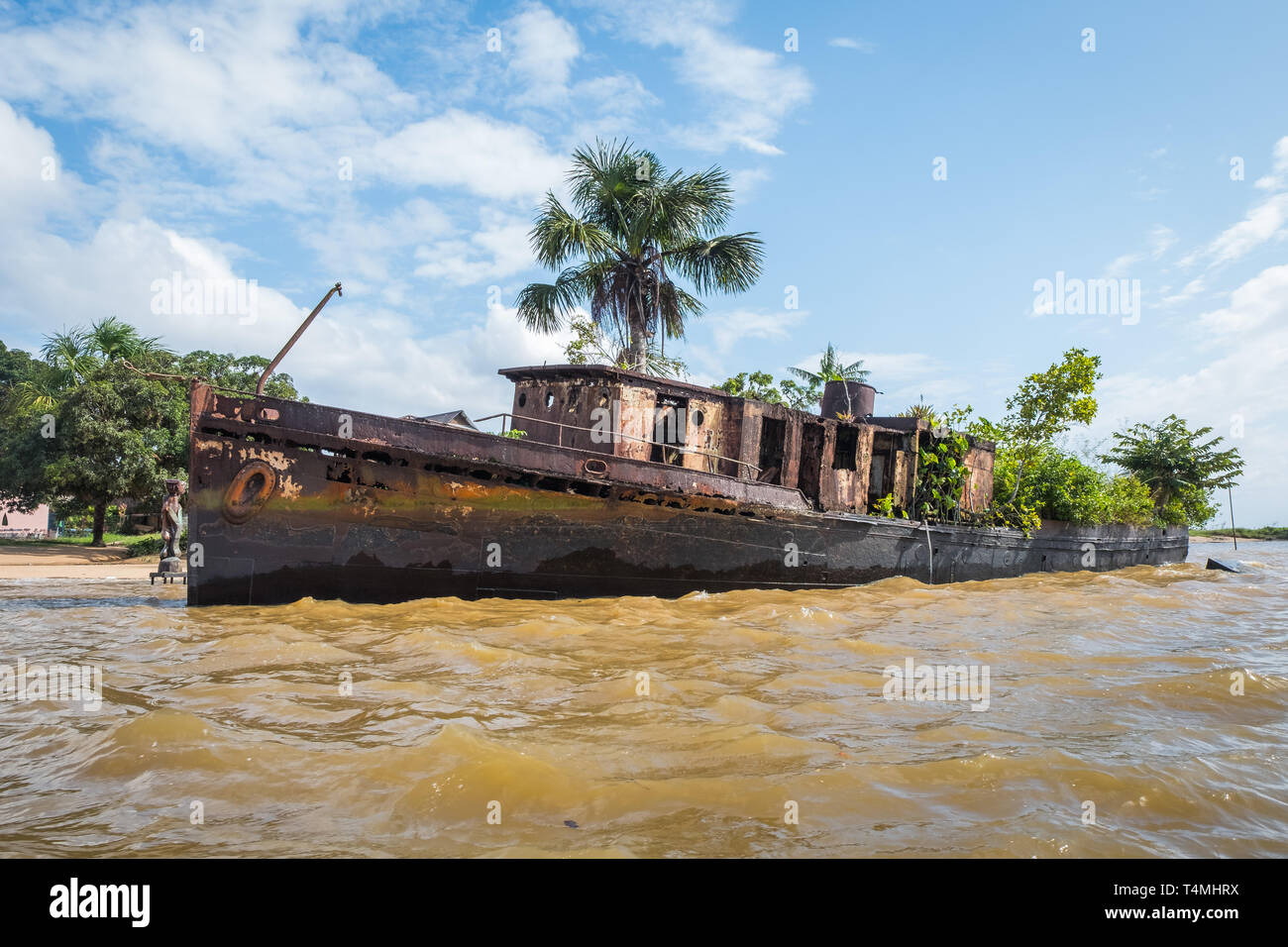 Maroni fiume vicino a Saint-Laurent, Guyana, Saint-Laurent-du-Maroni, Francia Foto Stock