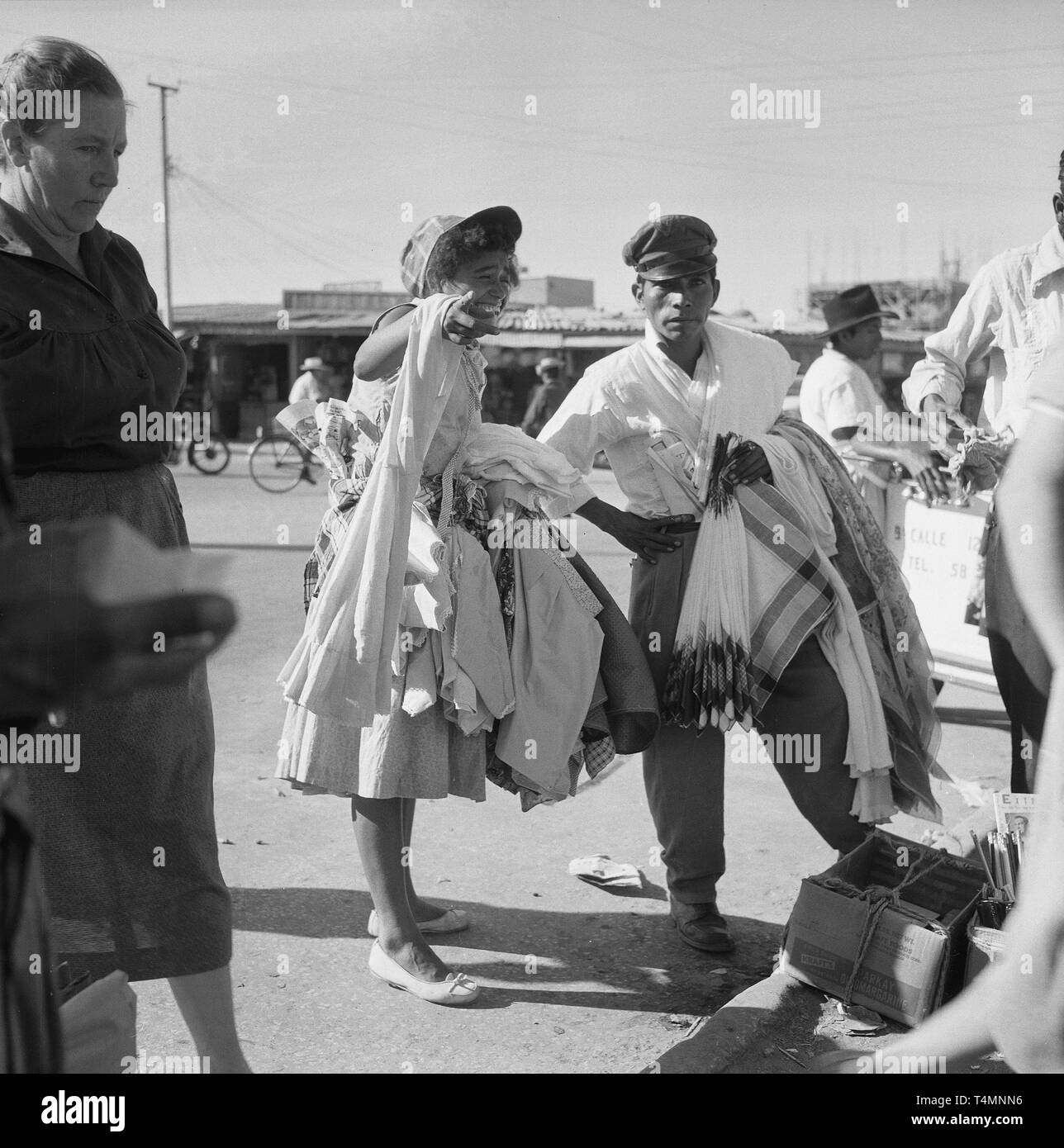 Fazzoletti Foto e Immagini Stock in Bianco e Nero - Alamy