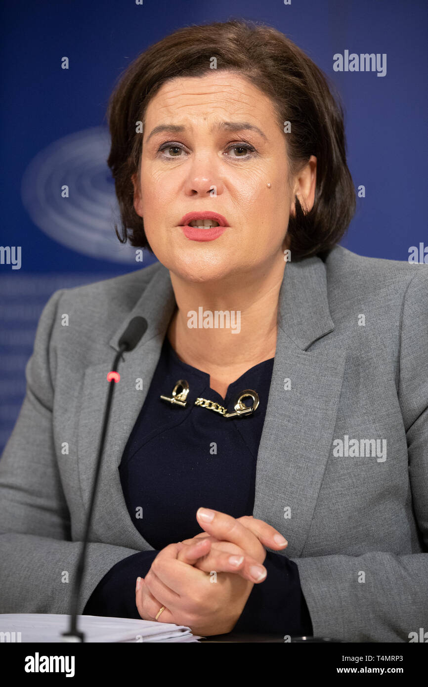 28 Febbraio 2018 - Mary Louise McDonald è un irlandese Sinn Fein politico che serve come leader del Sinn Fein dal febbraio 2018 e dala Teachta Foto Stock