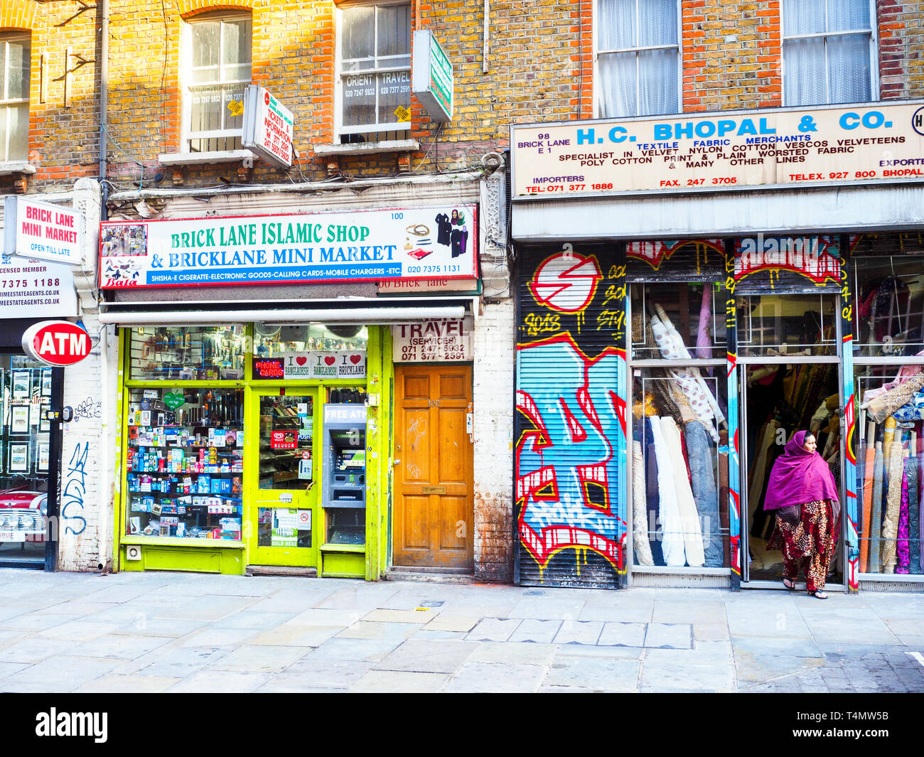 Negozi davanti a Brick Lane - Londra, Inghilterra Foto Stock