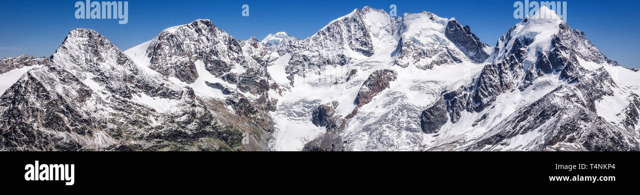 Tschierva Glacier e Bernina mountain dal Corvatsch, Canton Grigioni, Grigioni, Svizzera, Europa Foto Stock