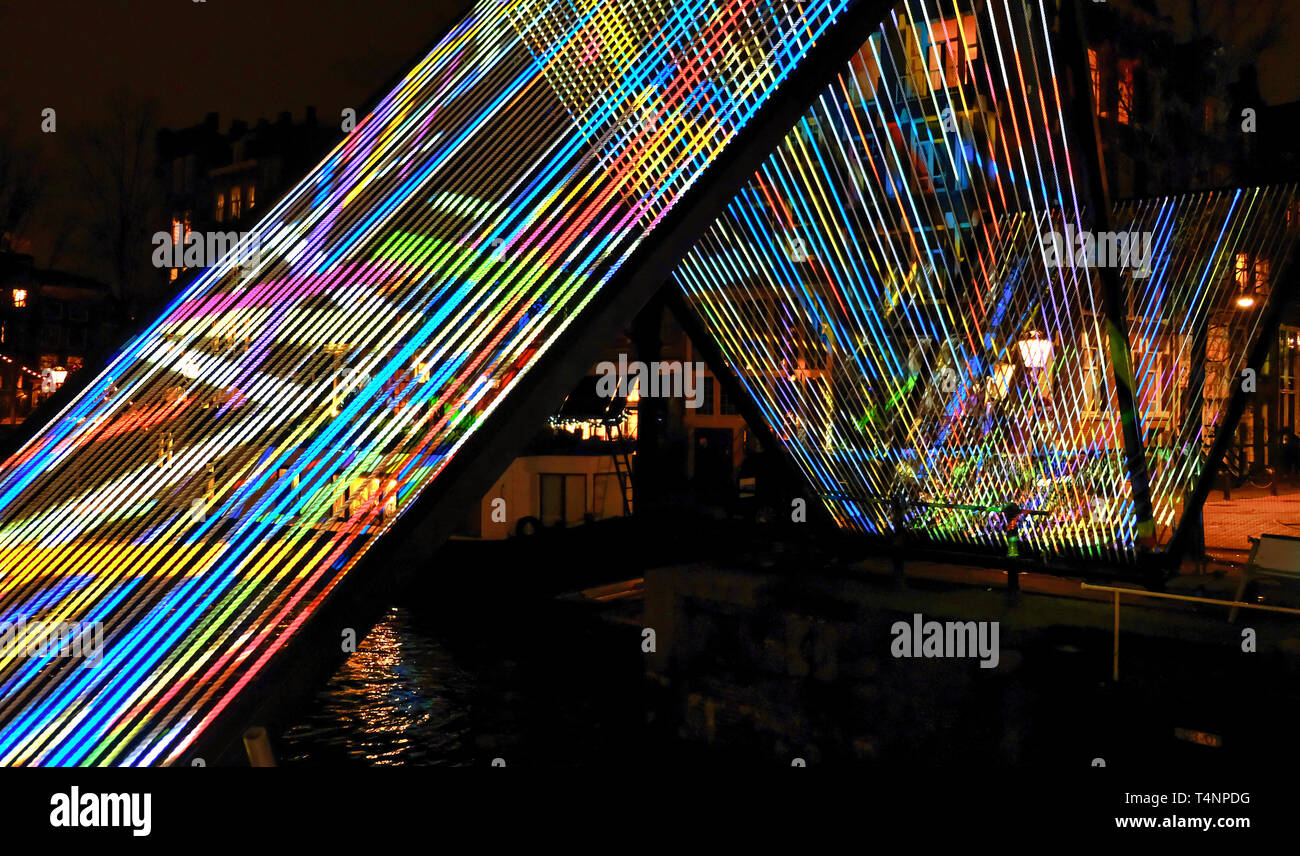Installazione di luce ad Amsterdam il quartiere a luci rosse di Amsterdam durante il festival della luce Foto Stock