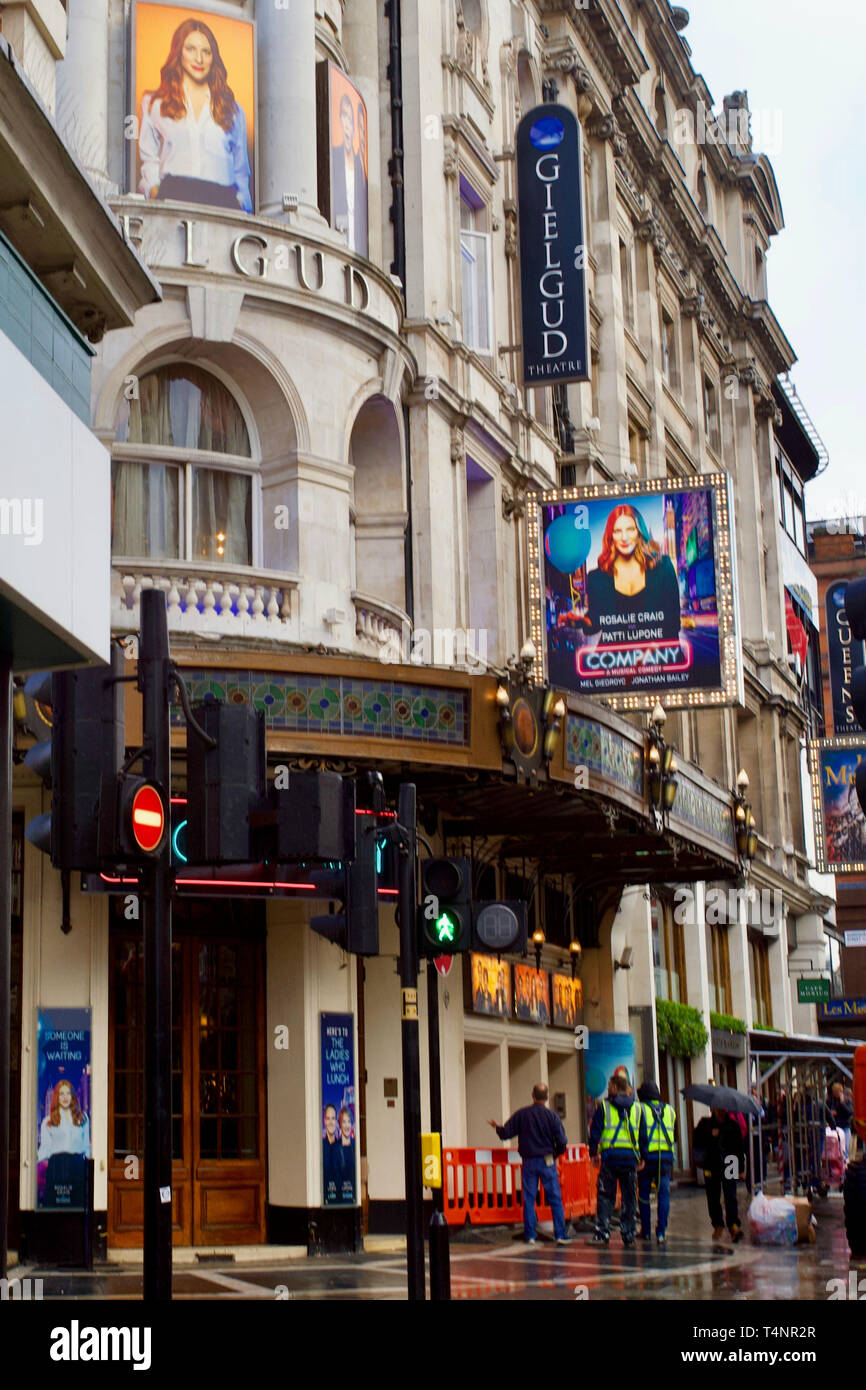 Società, Gielgud Theatre, Westminster, Londra, Inghilterra. Foto Stock